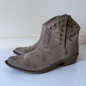 LUCKY BRAND Women's Beige Suede Leather Booties Studs Zipper Size 7